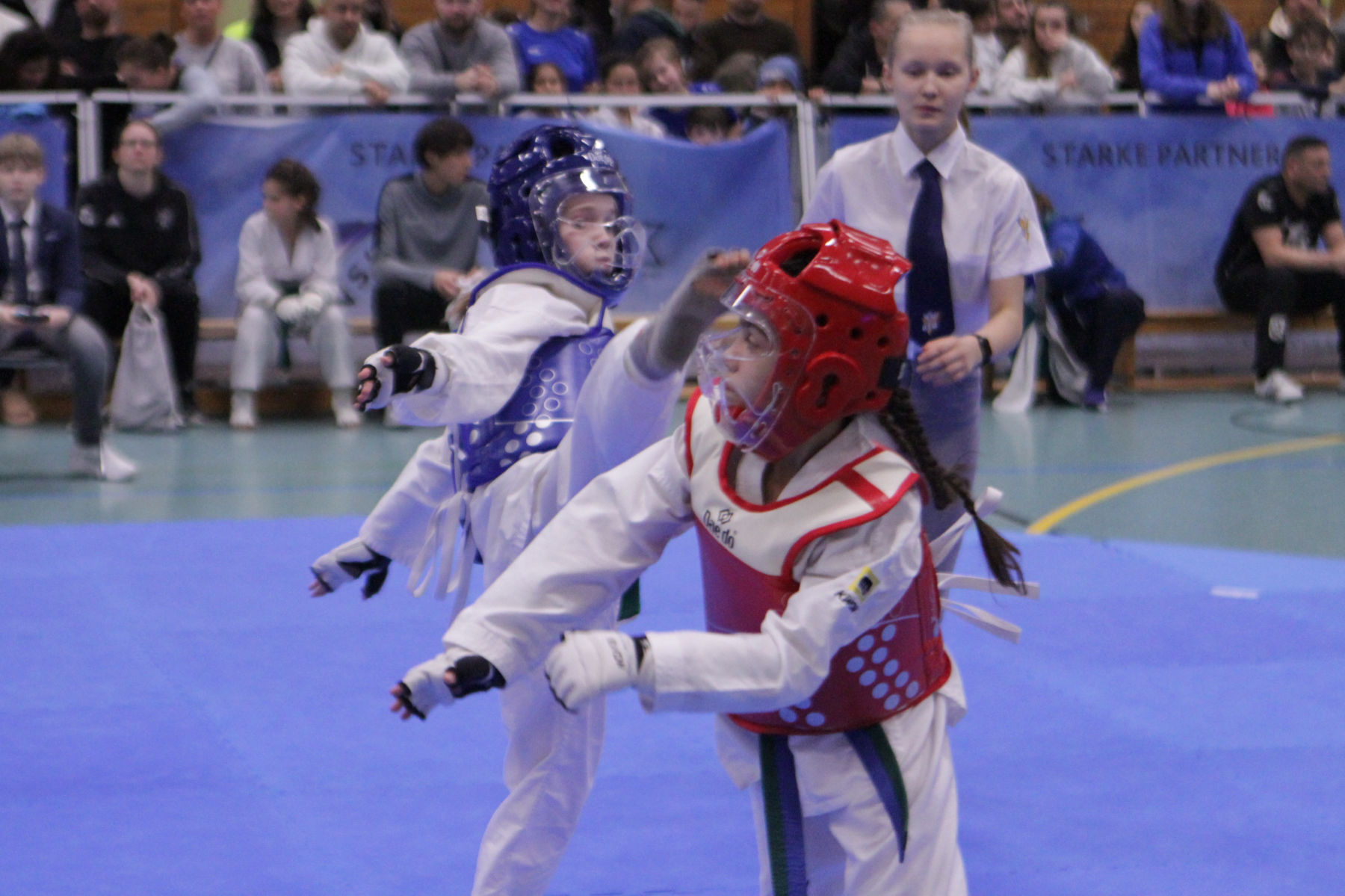 Sportlerinnen in Aktion